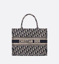 CD Tote in Blue Dior Oblique Embroidery
